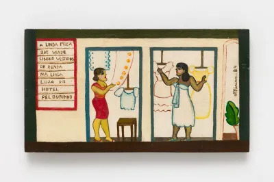 A painting showing two women trying on clothes in a dress shop with text in Portuguese at left.